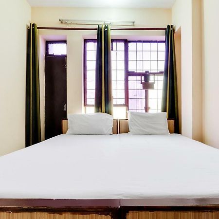 Spot On 38567 Hotel Aryan ลัคเนา ภายนอก รูปภาพ