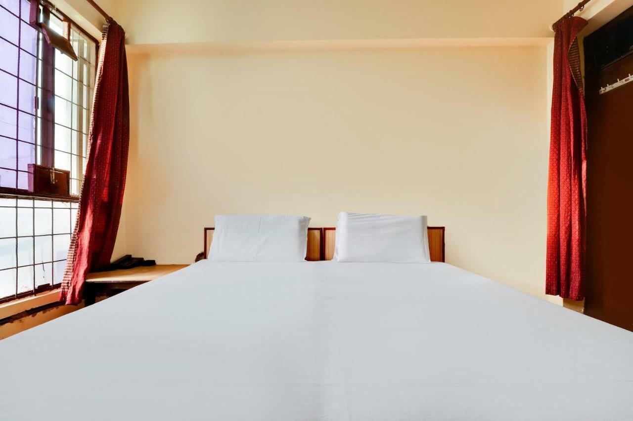 Spot On 38567 Hotel Aryan ลัคเนา ภายนอก รูปภาพ